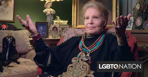 How Walter Mercado went from TV actor to flamboyantly world .